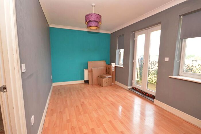 3 Bedroom Flat To Rent In Omega Court, London Road, Romford, Essex, RM7