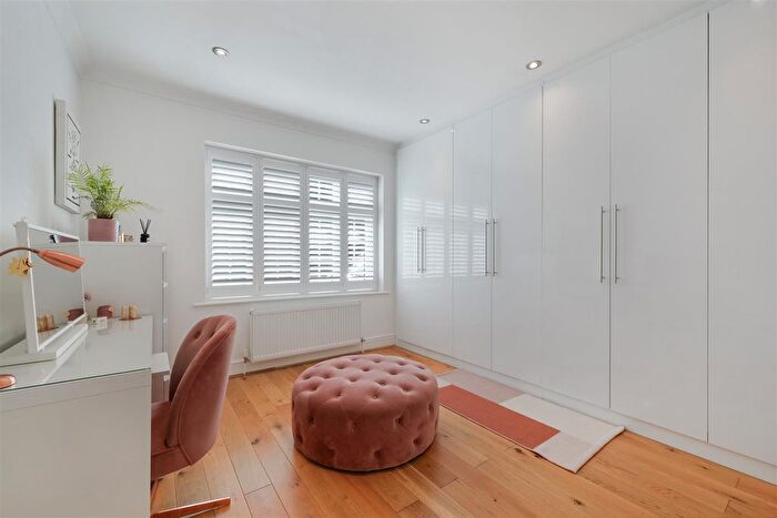 2 Bedroom Semi-detached Bungalow For Sale In Great Tattenhams, Epsom, KT18