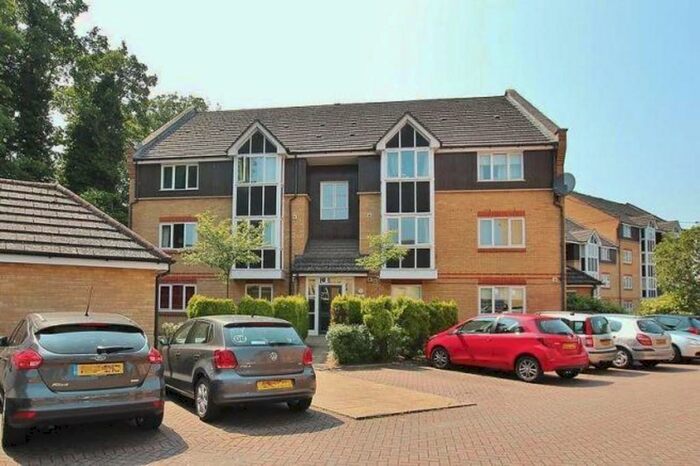 2 Bedroom Apartment To Rent In Faraday Road, Guildford, GU1