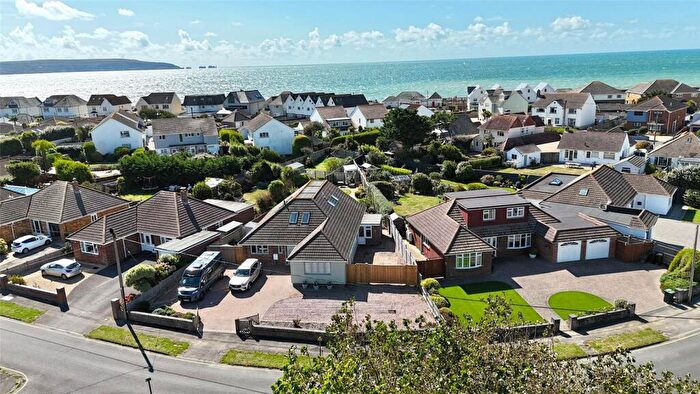 4 Bedroom Detached House For Sale In Island View Close, Milford On Sea, Lymington, SO41