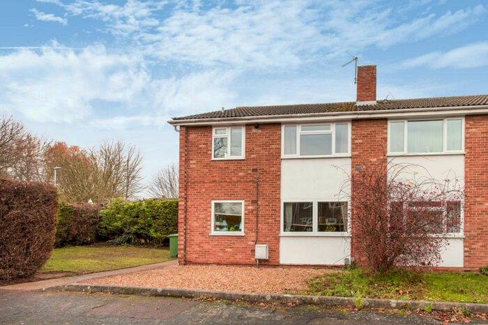 2 Bedroom Maisonette To Rent In Chatsworth Avenue, CB4