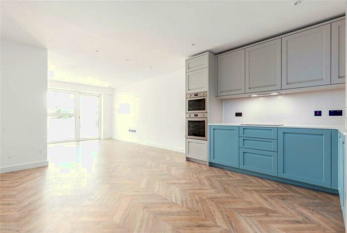 2 Bedroom Property To Rent In Royal Exchange, London, KT1