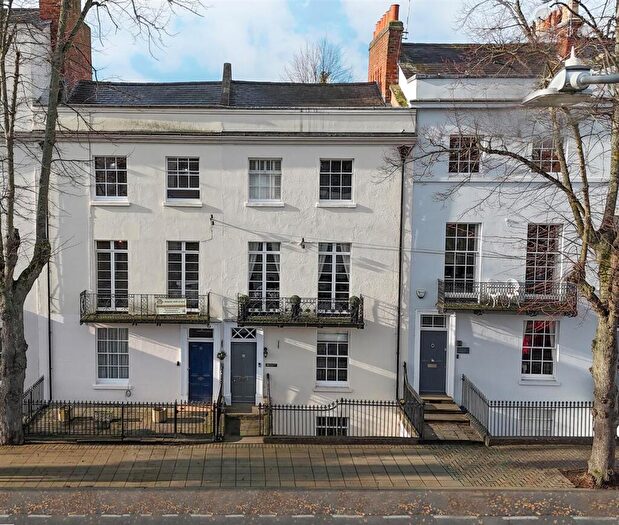 4 Bedroom Town House For Sale In Portland Street, Leamington Spa, CV32