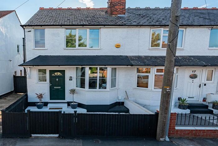 2 Bedroom Terraced House For Sale In St. Johns Road, Caversham, Reading, RG4