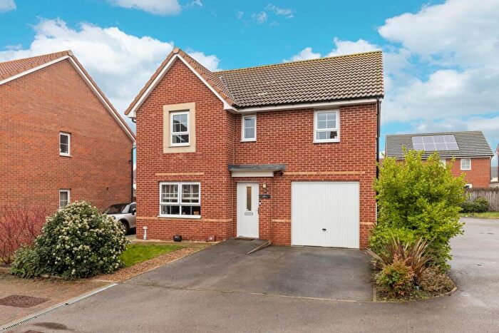 4 Bedroom Detached House For Sale In Fieldside, Carlton, Goole, DN14