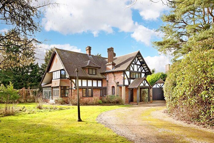 5 Bedroom Detached House For Sale In Copperkins Lane, Amersham, HP6