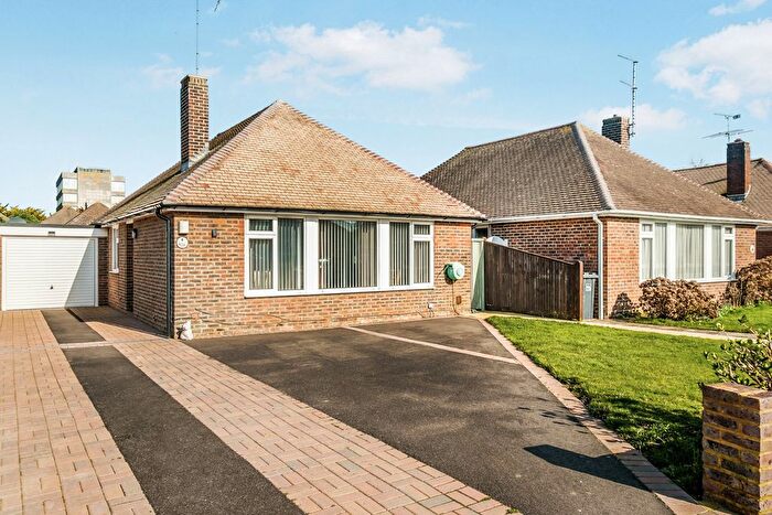 3 Bedroom Bungalow For Sale In Derwent Drive, Goring-By-Sea, Worthing, West Sussex, BN12