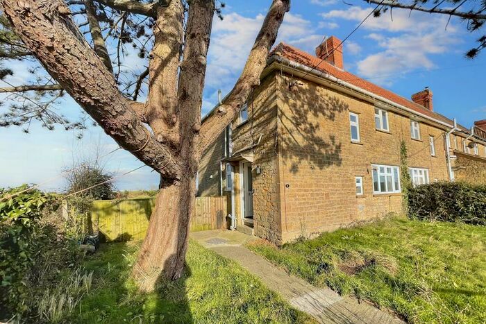 3 Bedroom End Of Terrace House For Sale In Yeovil Road, Tintinhull, Yeovil, Somerset, BA22