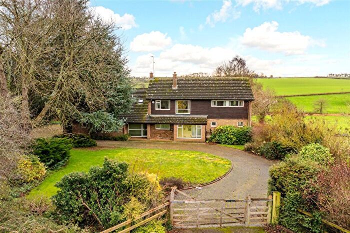 5 Bedroom Equestrian Facility For Sale In High Street, Rushton, Northamptonshire, NN14