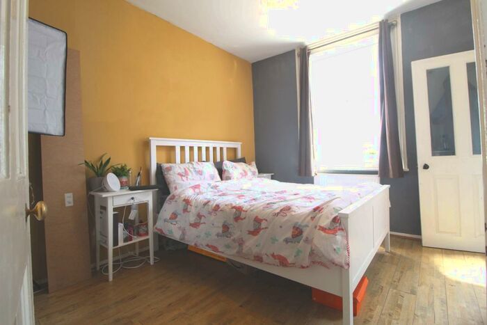 1 Bedroom Apartment To Rent In Ewart Street, Brighton, BN2