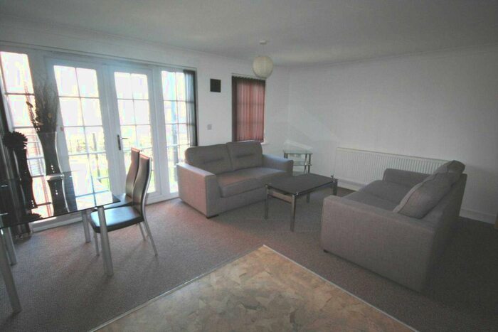 2 Bedroom Flat To Rent In Elphins Drive, Wilderspool Park, Warrington, WA4