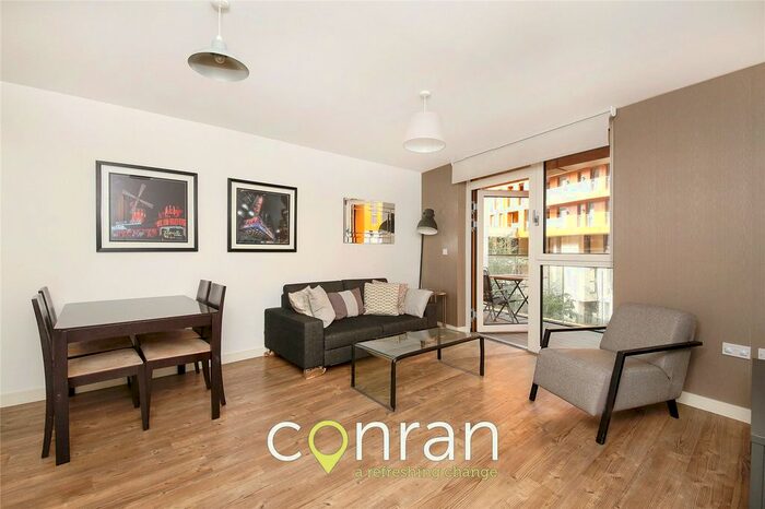 2 Bedroom Flat To Rent In Cable Walk, Greenwich, SE10