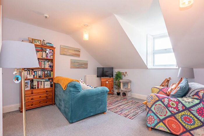 2 Bedroom Flat For Sale In Park Road, Cromer, NR27