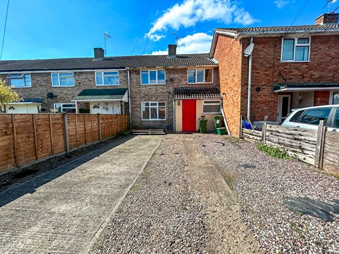 3 Bedroom Terraced House To Rent In Chantry Road, Aylesbury, HP19