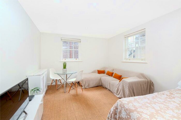 Apartment To Rent In Kirkwall Place, London, E2