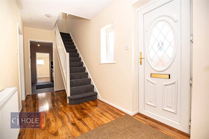 4 Bedroom Semi-Detached House To Rent In Manor Road, Fishponds, Bristol, BS16