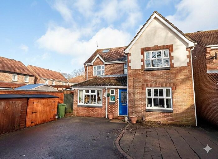 5 Bedroom Detached House For Sale In Saffron Way, Whiteley, PO15