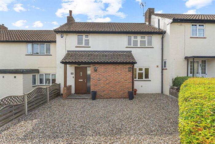 3 Bedroom Terraced House For Sale In Glebe Cottages, Essendon, Hatfield, AL9