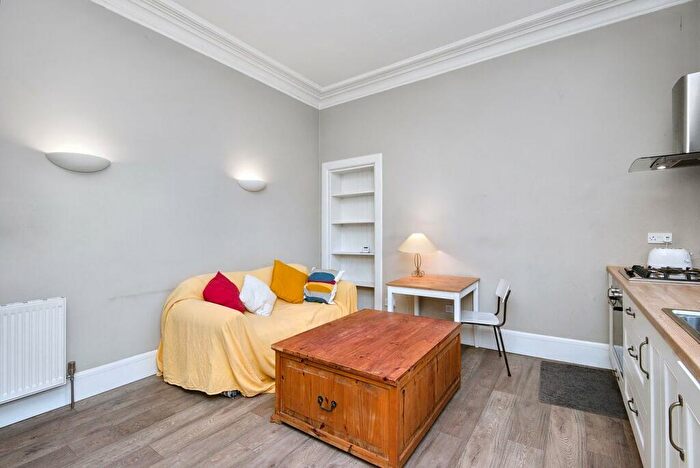 1 Bedroom Flat For Sale In Argyle Street, St Andrews, KY16