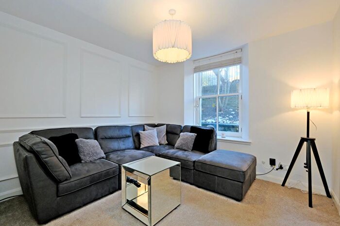 1 Bedroom Flat To Rent In Bank Street, Ferryhill, Aberdeen, AB11