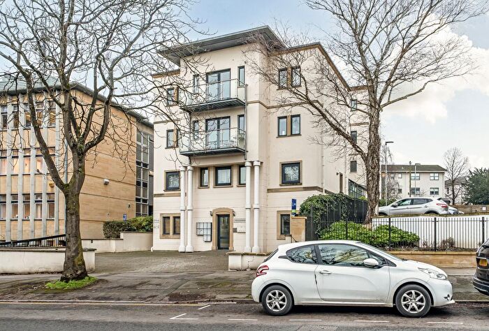 1 Bedroom Flat For Sale In St. Georges Road, Cheltenham, Gloucestershire, GL50