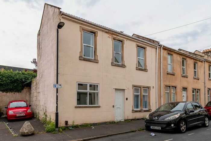 5 Bedroom End Of Terrace House To Rent In Lorne Road, Bath, BA2