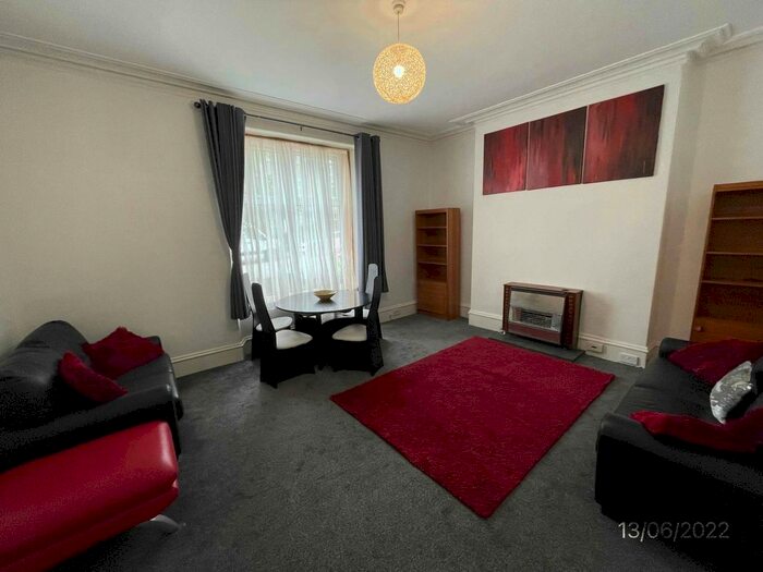 1 Bedroom Flat To Rent In Pitstruan Place, Ground Floor Left, Aberdeen, AB10