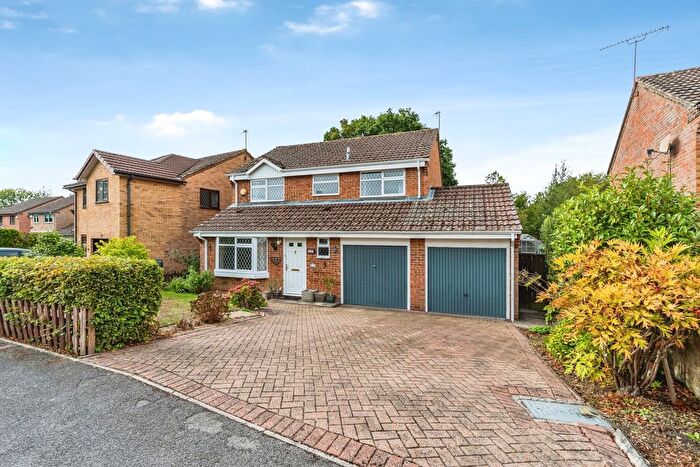 4 Bedroom Detached House For Sale In Deerhurst Close, West Totton, Southampton, Hampshire, SO40