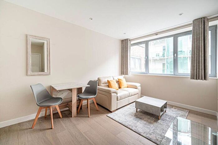 1 Bedroom Flat To Rent In Station Road, New Barnet, Barnet, EN5