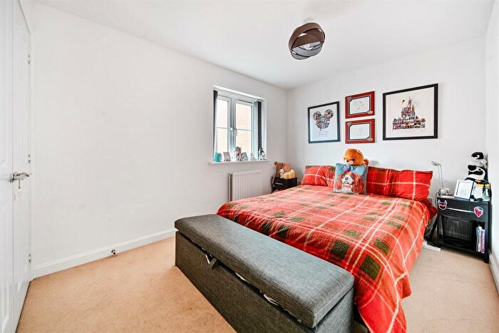 2 Bedroom Coach House For Sale In Cavendish Drive, Locks Heath, SO31