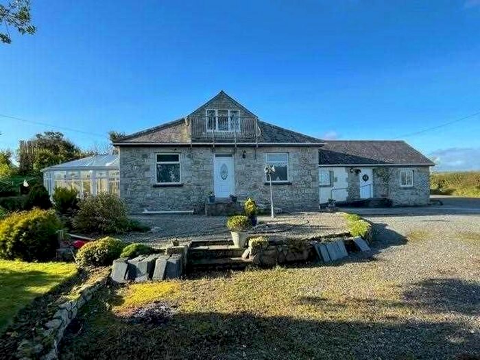 4 Bedroom Detached House For Sale In Treverva, Penryn TR10