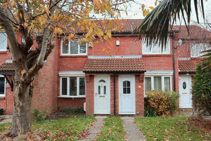 2 Bedroom Property To Rent In Claremont Gardens, Clevedon, BS21