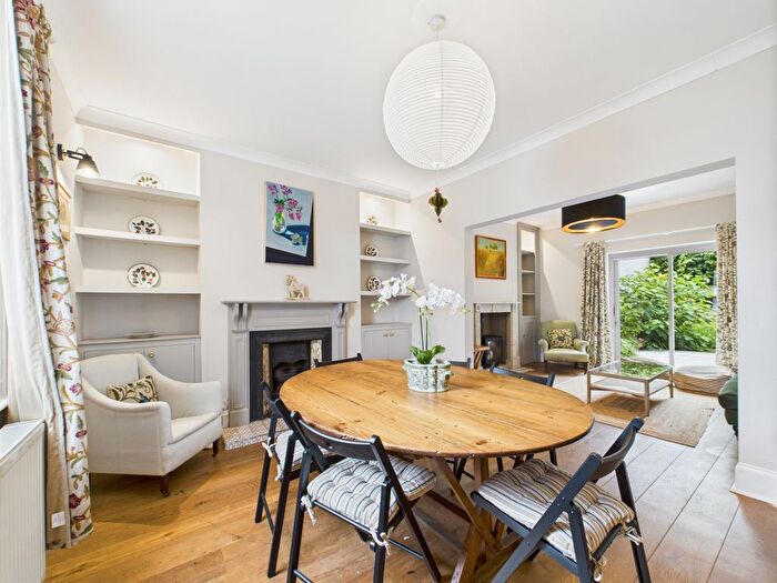 3 Bedroom Semi-Detached House To Rent In Carlton Street, Cheltenham, Gloucestershire, GL52