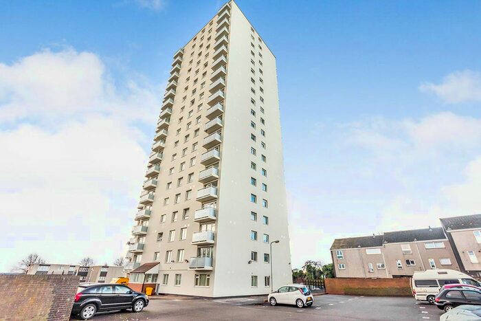 2 Bedroom Flat To Rent In Okement Drive, Wolverhampton, West Midlands, WV11