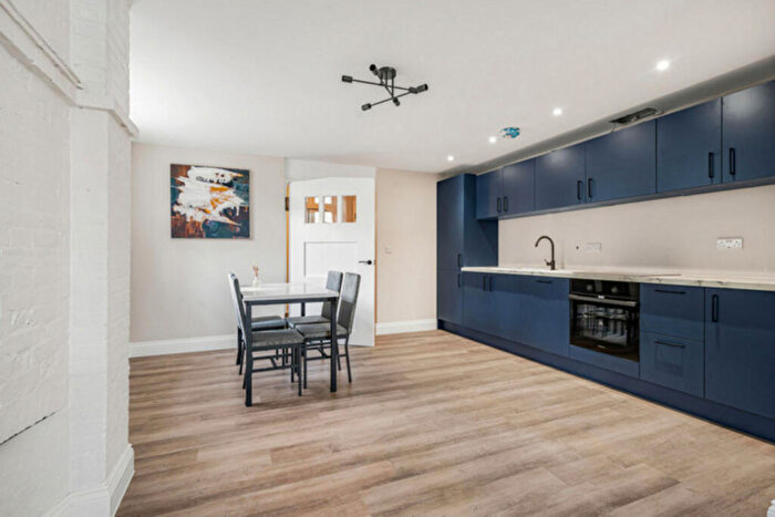 1 Bedroom Flat For Sale In Kent Road, Orpington, BR5