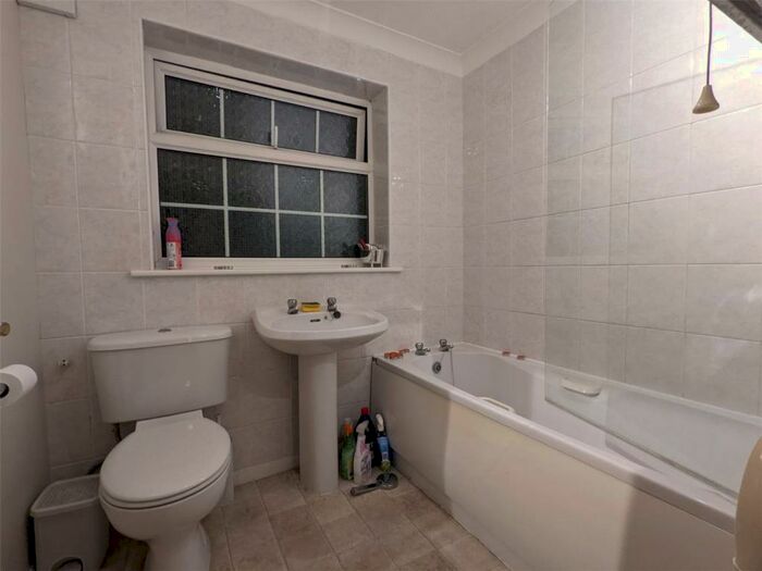 4 Bedroom Detached House To Rent In Ancaster Drive, Sleaford, NG34