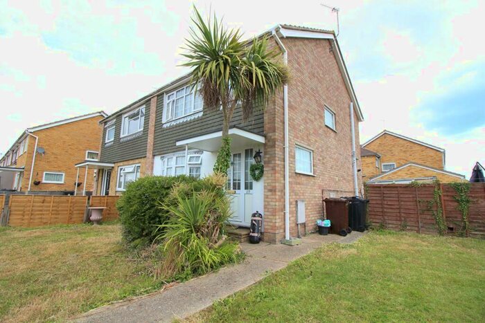 3 Bedroom Semi-Detached House To Rent In St. Helens Avenue, Clacton-on-Sea, CO15