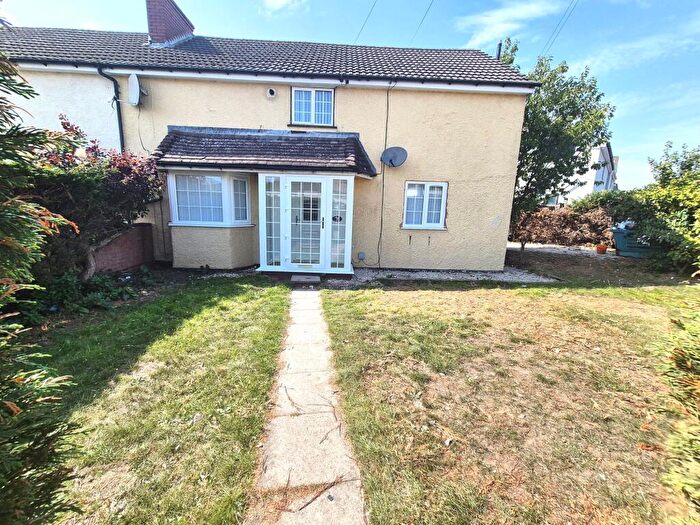 3 Bedroom Semi-Detached House To Rent In Grange Avenue, Sutton Coldfield, B75