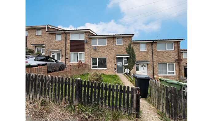 3 Bedroom Property For Sale In Kinver Lane, Bexhill-On-Sea, East Sussex, TN40