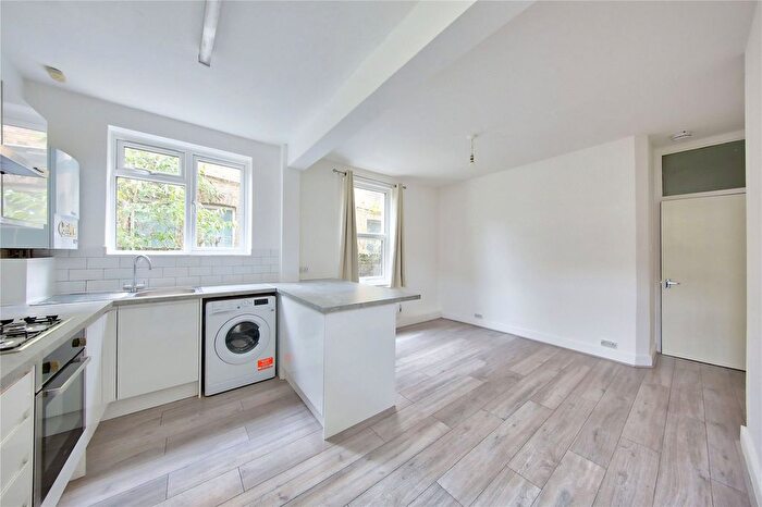 2 Bedroom Property To Rent In Danehurst Street, London, SW6