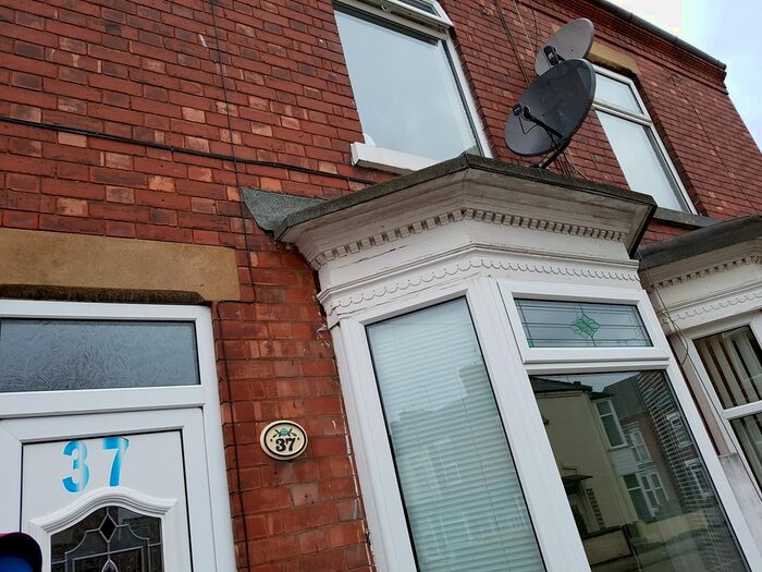 2 Bedroom Terraced House To Rent In King Street, Worksop, S80