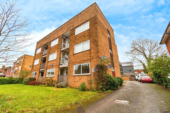 2 Bedroom Flat For Sale In Waterloo Road, Freemantle, Southampton, Hampshire, SO15