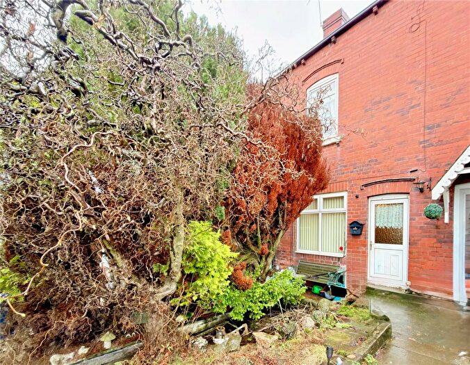 3 Bedroom Terraced House For Sale In Garden Grove, Hemingfield, Barnsley, S73