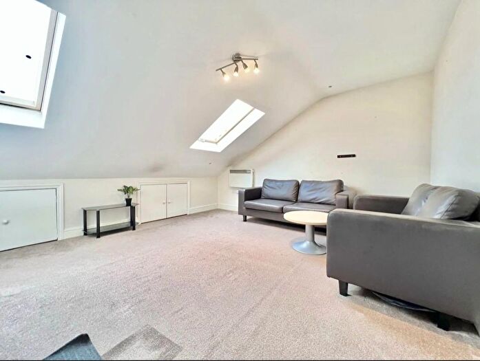 1 Bedroom Flat To Rent In Ilford, IG4
