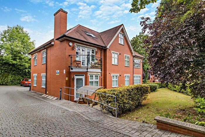 2 Bedroom Flat To Rent In Watford Road, Northwood, HA6