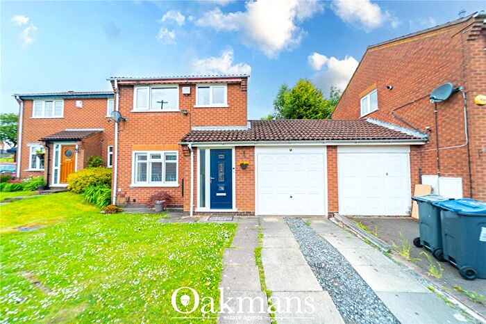 3 Bedroom Semi-Detached House For Sale In Moors Croft, Birmingham, B32
