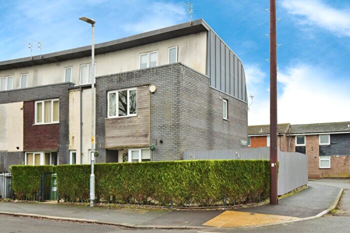 3 Bedroom End Of Terrace House For Sale In Epsom Avenue, Sale, Greater Manchester, M33