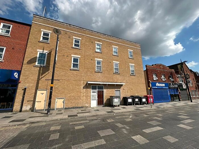 1 Bedroom Flat To Rent In Church Street, Slough, SL1