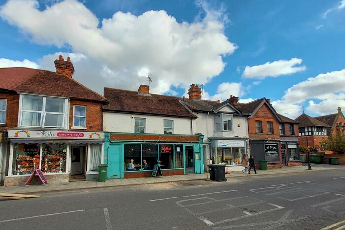 3 Bedroom Maisonette To Rent In Reading Road, Henley-on-Thames, RG9