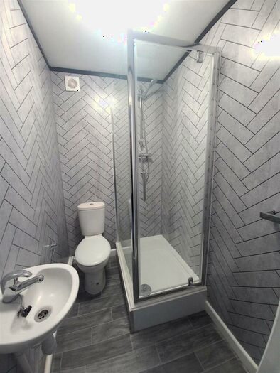 1 Bedroom Terraced House To Rent In A Mansfield Road, Nottingham, NG1